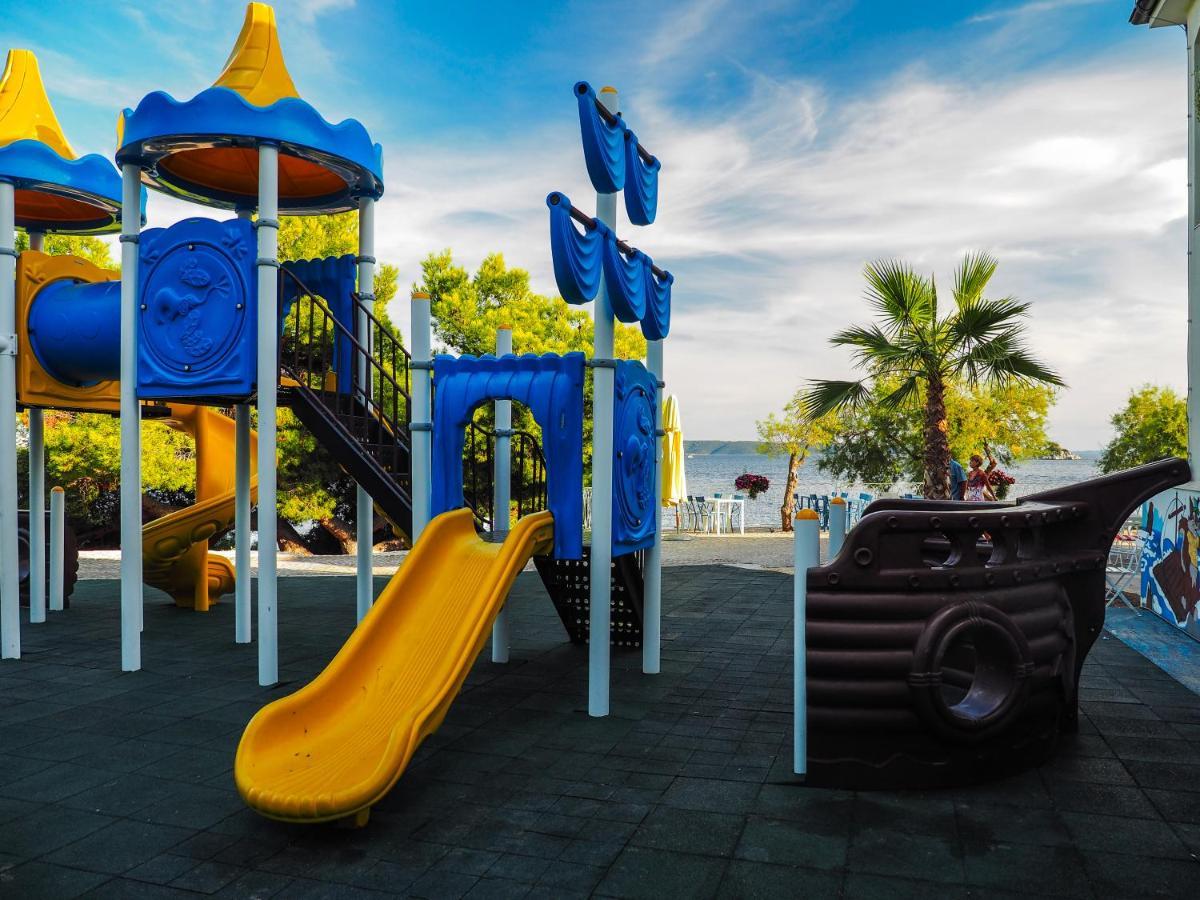 Salve Croatia Mobile Homes In Amadria Park Trogir 브랜지카 외부 사진